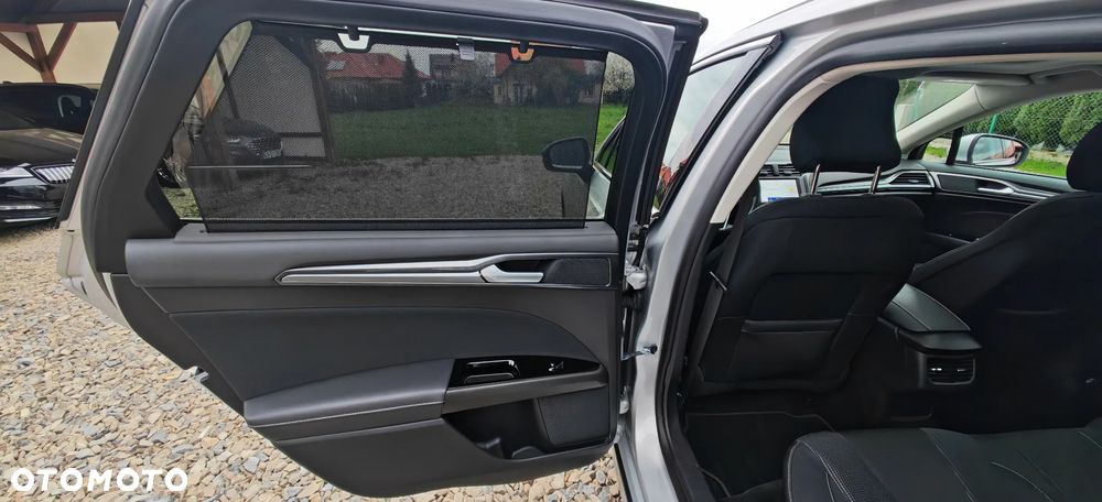 Ford Mondeo 2.0 EcoBlue Titanium - 17