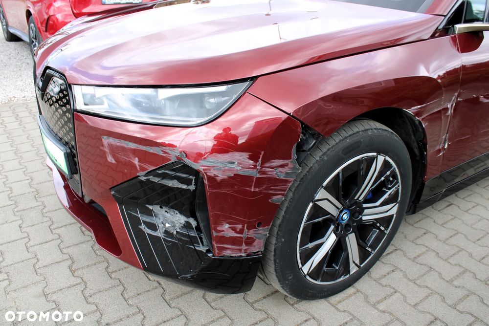 BMW iX xDrive40 76.6kWh - 14