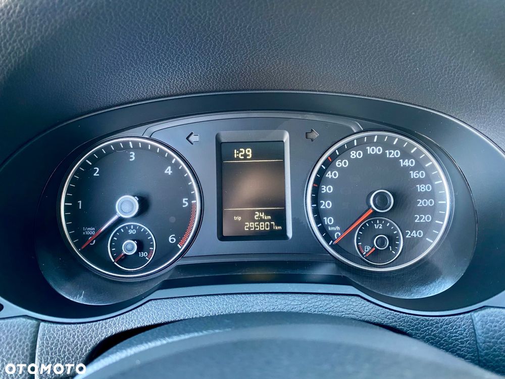 Volkswagen Sharan 2.0 TDI Comfortline - 26