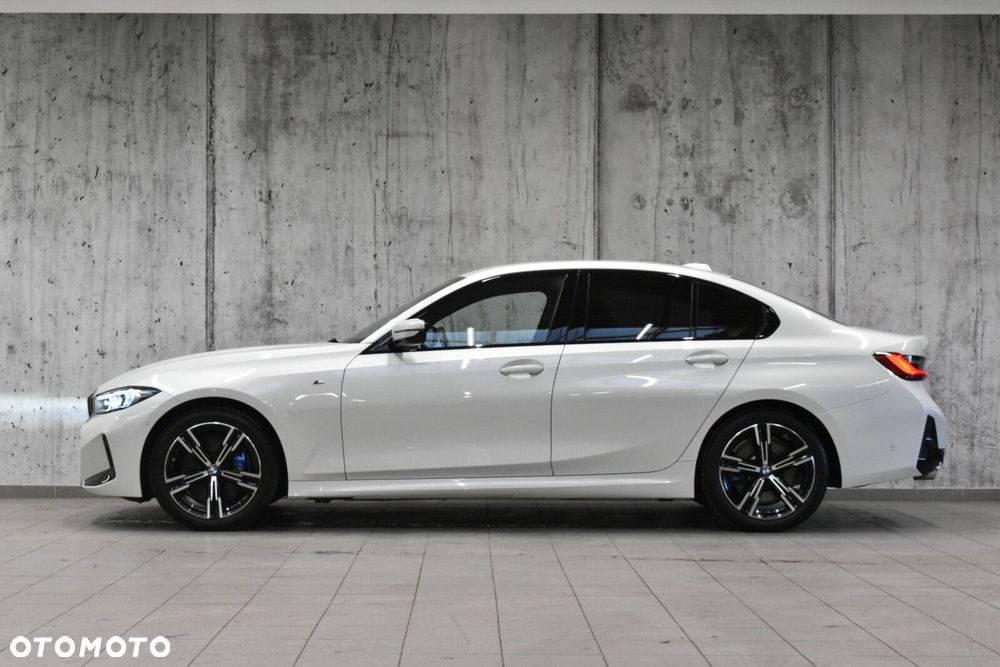 BMW Seria 3 320d xDrive mHEV M Sport sport - 4