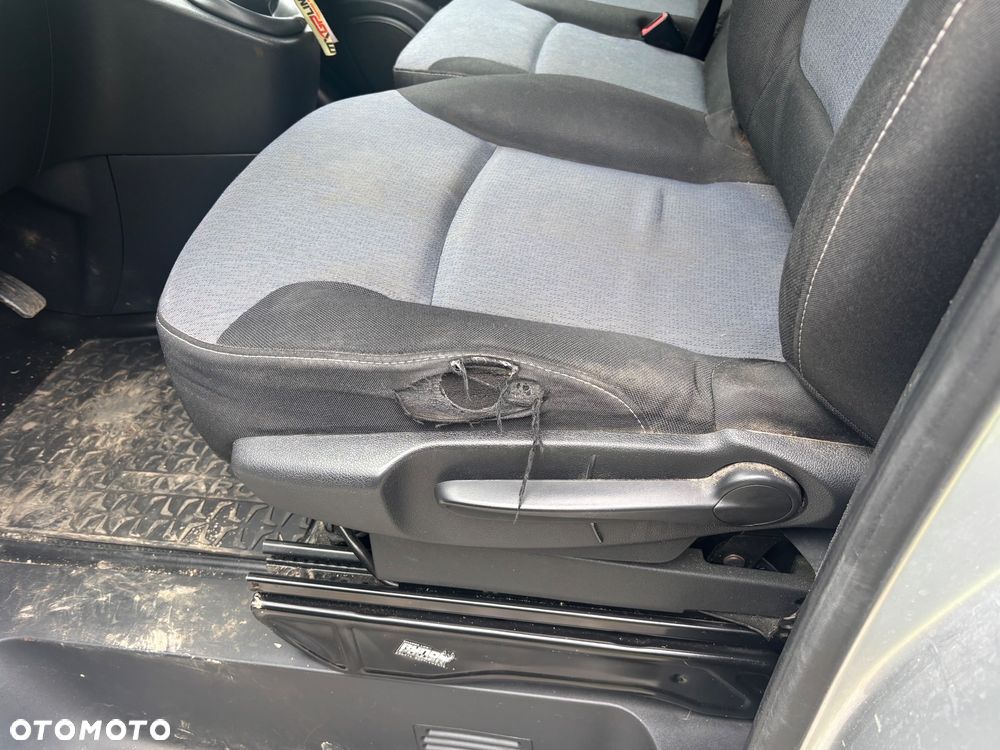 Opel VIVARO - 13