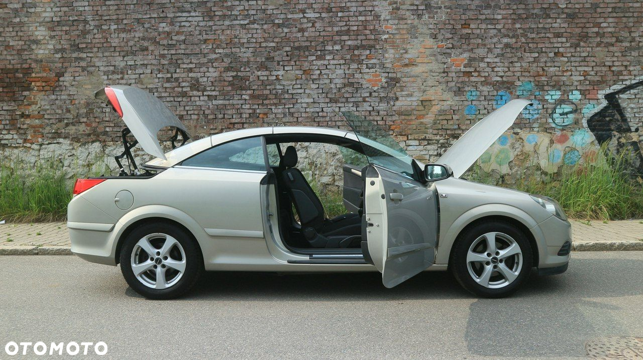 Opel Astra GTC 1.6 Edition - 36