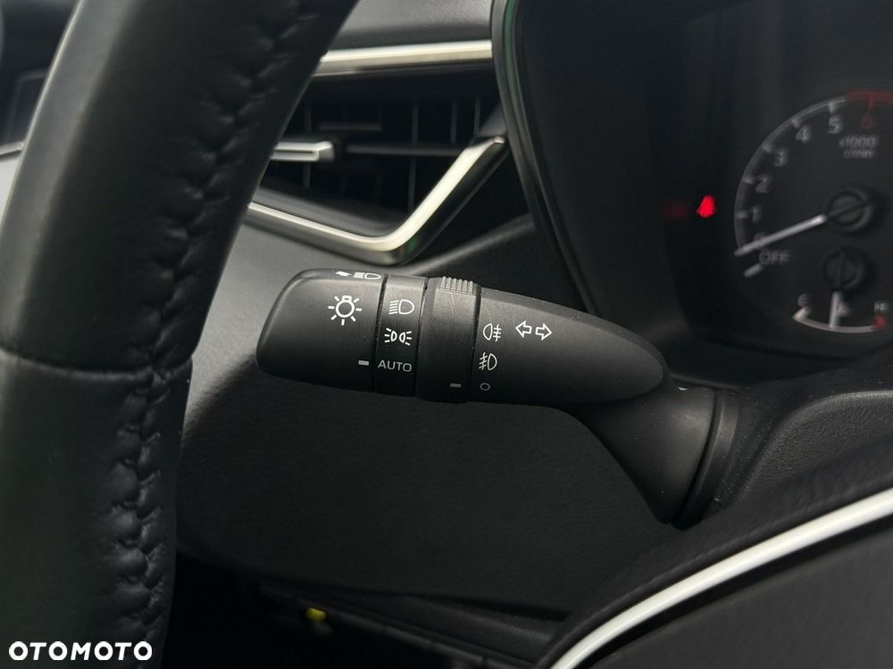 Toyota Corolla 1.8 Hybrid Comfort - 22