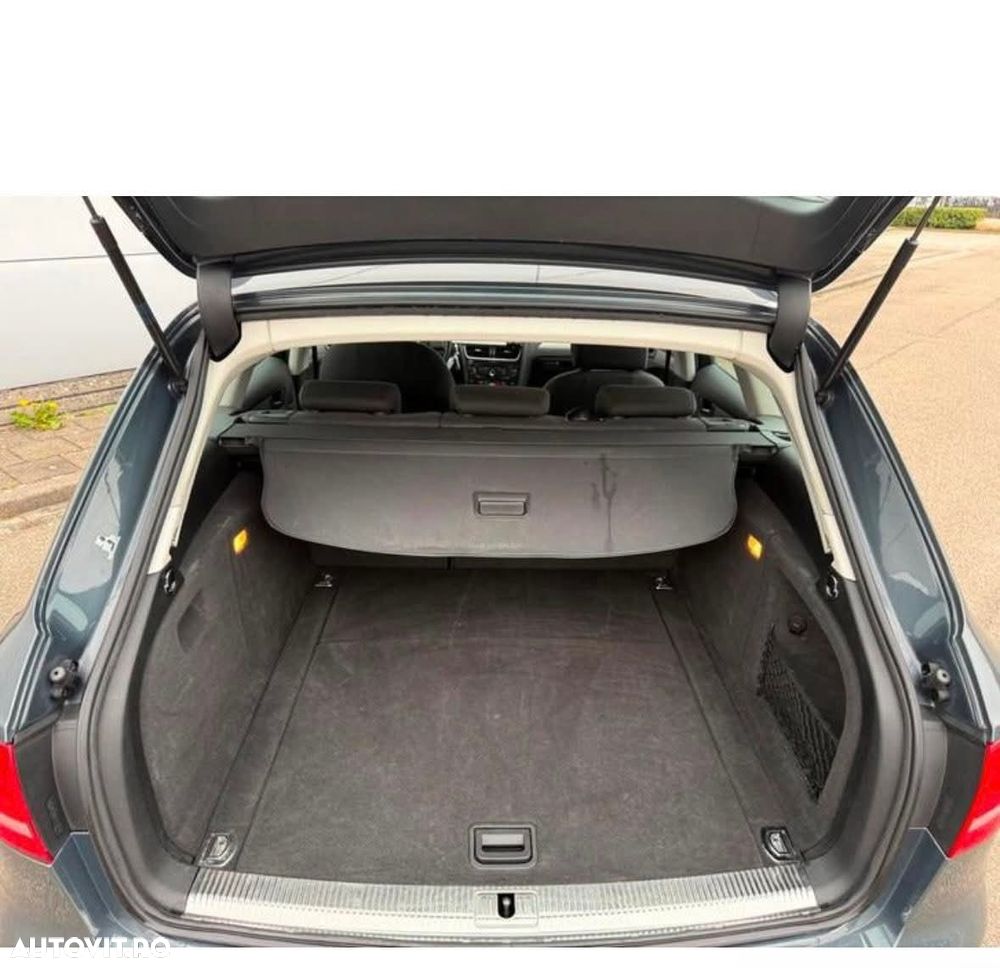 Audi A4 2.0 TDI B8 - 9