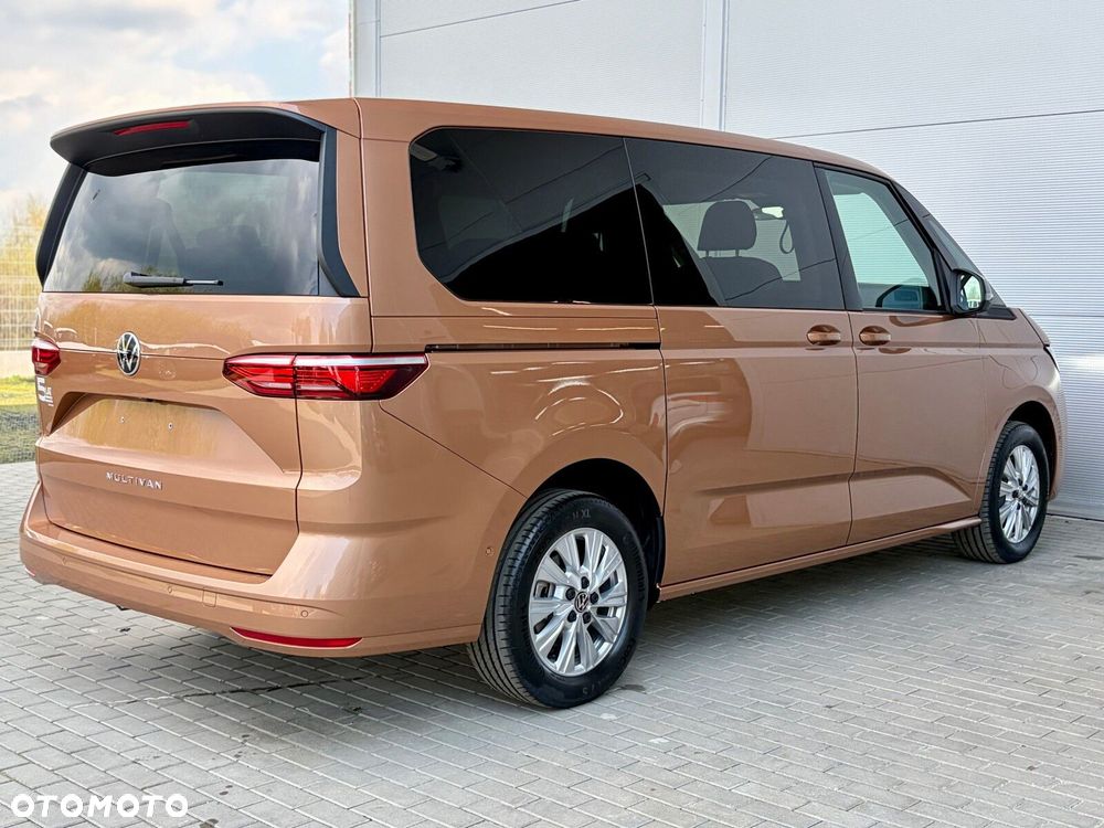 Volkswagen Multivan - 15