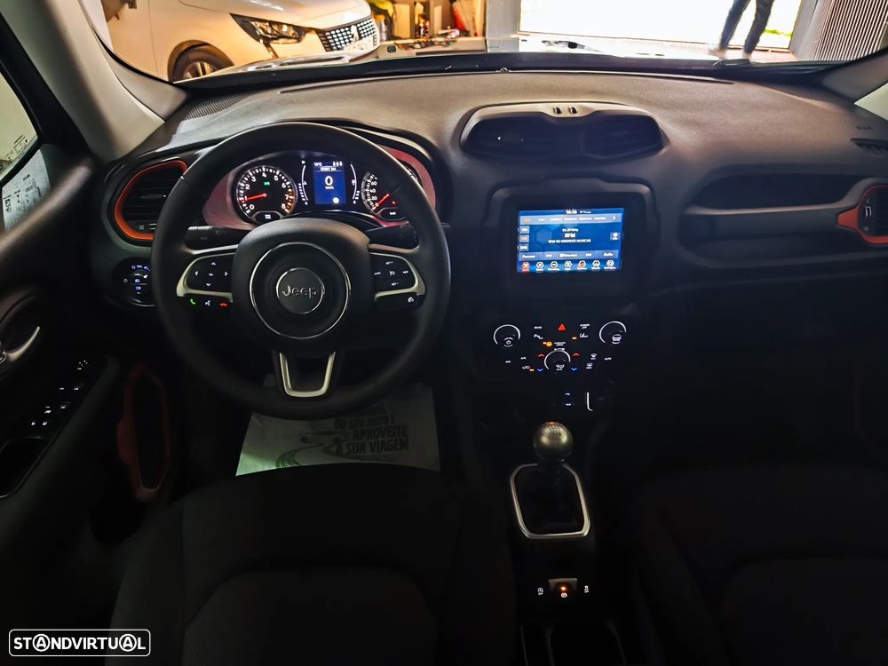 Jeep Renegade 1.0 T Orange Edition - 14