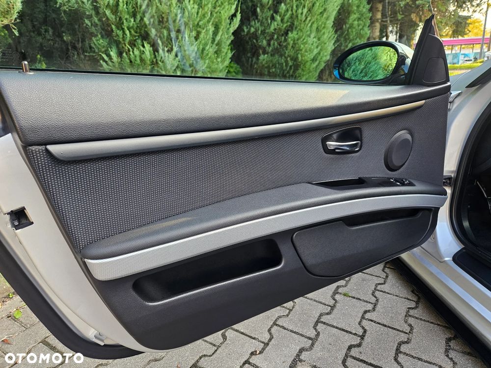 BMW Seria 3 - 24
