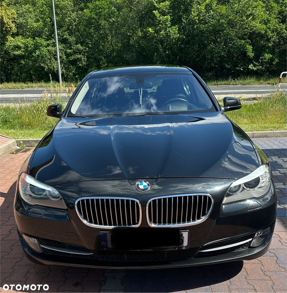 BMW Seria 5 528i xDrive - 1