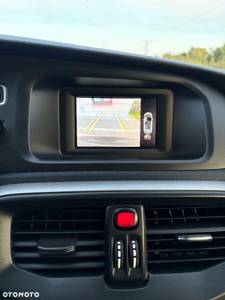 Volvo V40 - 27