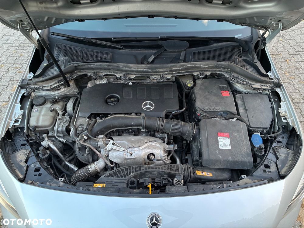 Mercedes-Benz Klasa B 220 4-Matic 7G-DCT - 27