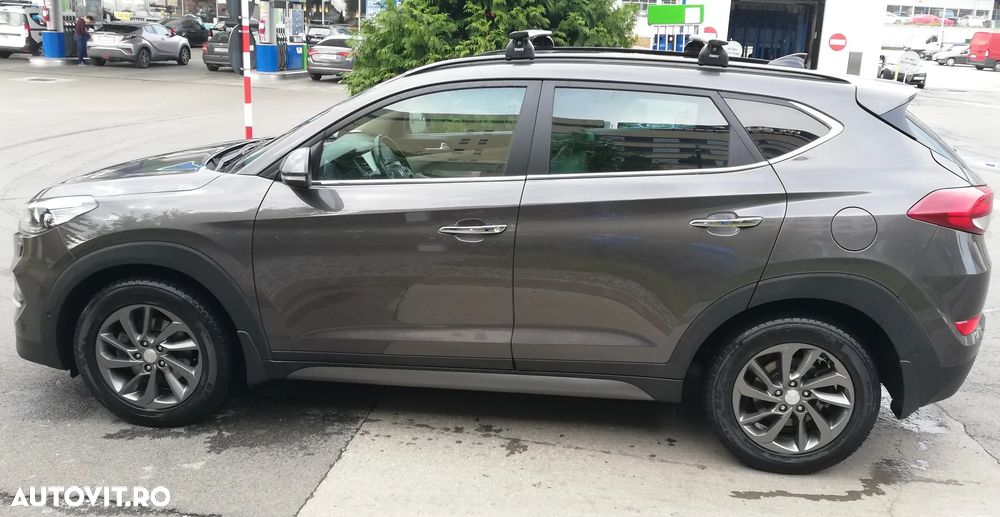 Hyundai Tucson 2.0 CRDI 4WD 6MT Luxury Pack+ - 6