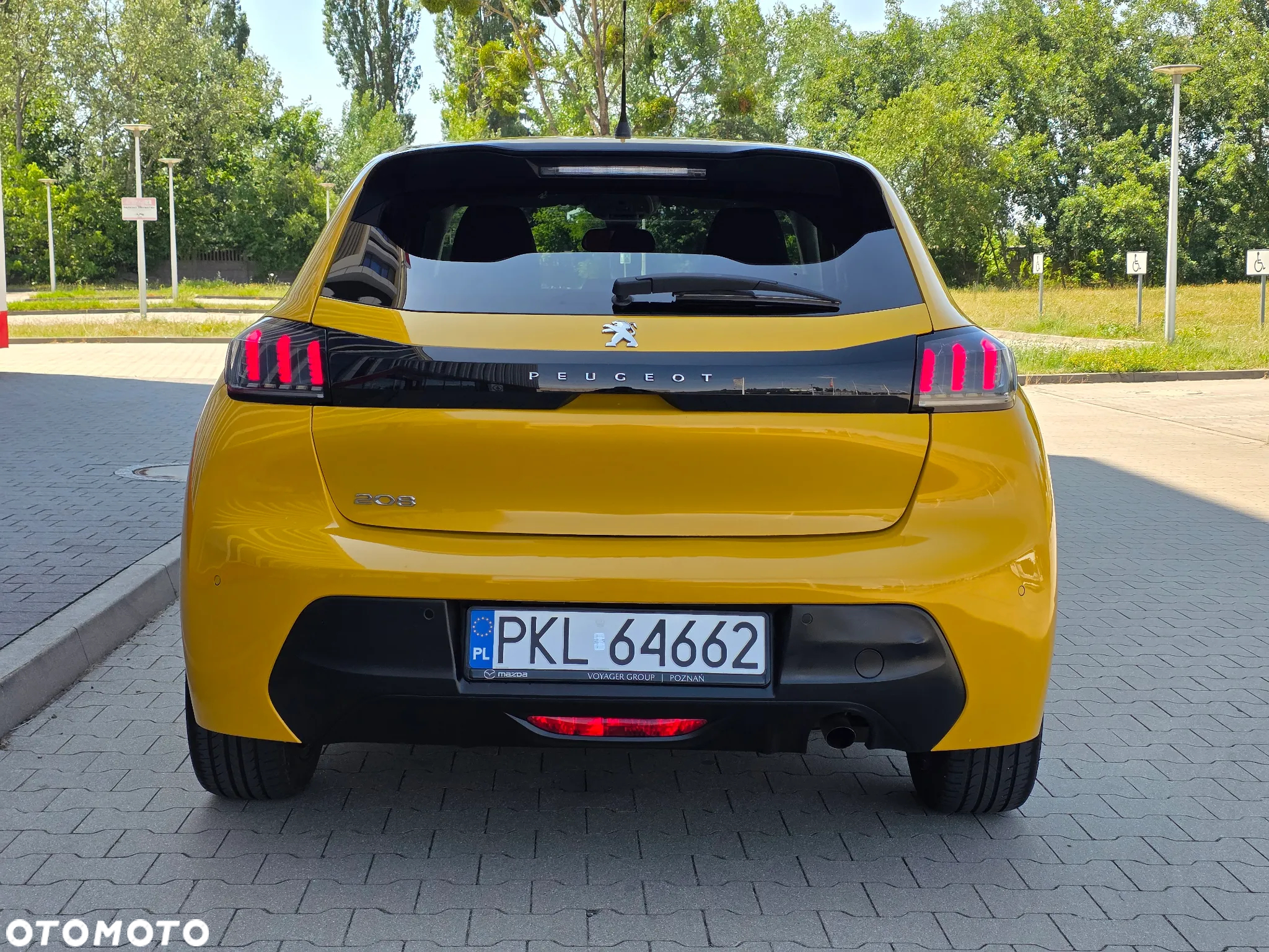 Peugeot 208 Hybrid 110 e-DSC6 Style - 7