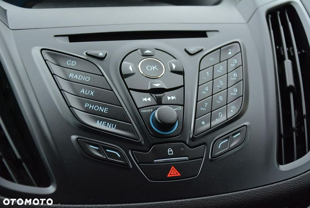 Ford Kuga 2.0 TDCi FWD Titanium - 24