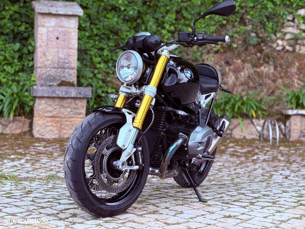 BMW R nineT - 12