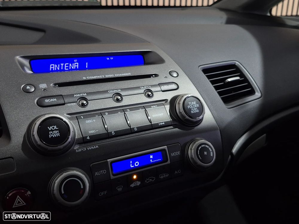 Honda Civic 1.8 ES Auto. - 15