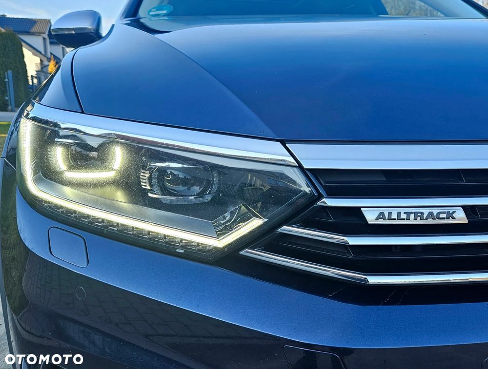 Volkswagen Passat 2.0 TDI SCR 4Mot DSG Highline - 25