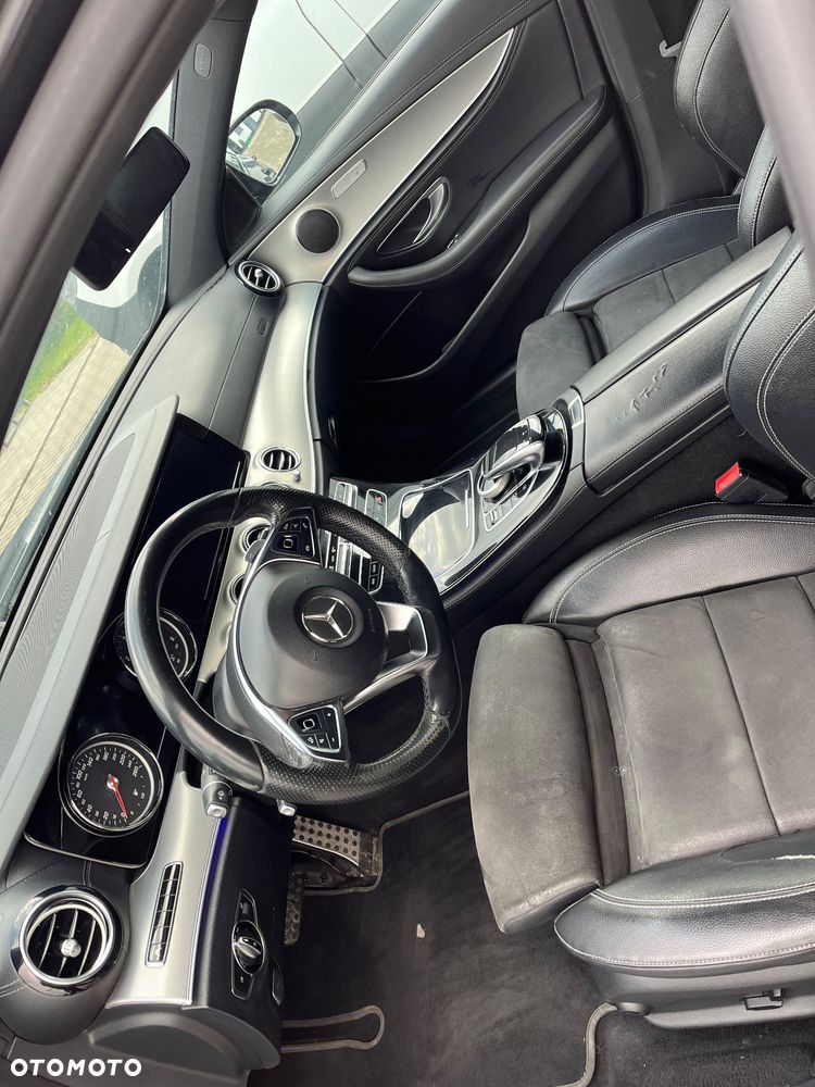 Mercedes-Benz Klasa E 220 d 9G-TRONIC - 9
