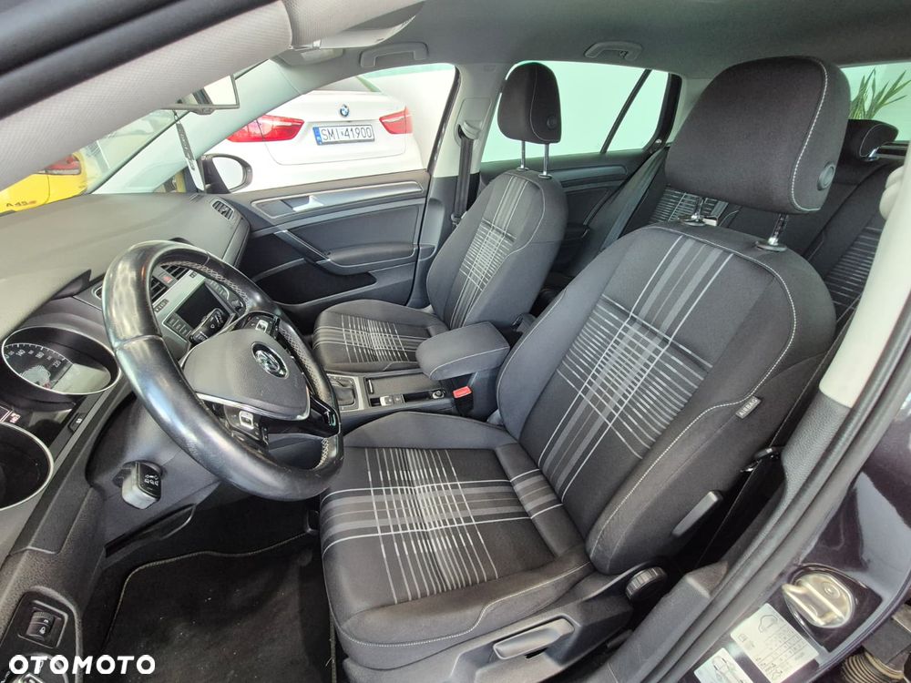 Volkswagen Golf 1.6 TDI BlueMotion Trendline - 14
