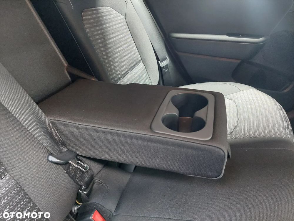 Kia Ceed 1.5 T-GDI M - 40