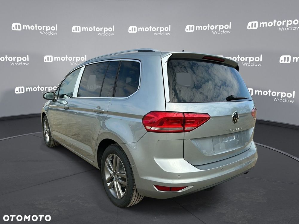 Volkswagen Touran - 9