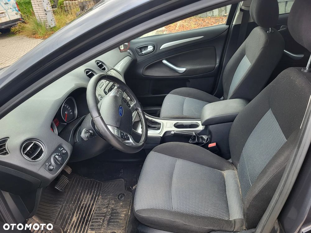 Ford Mondeo 2.3 Trend - 10