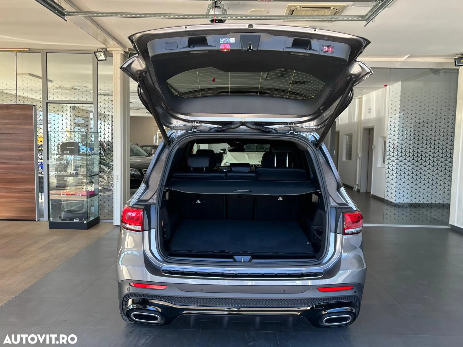 Mercedes-Benz GLB 200 4Matic 8G-DCT AMG Line - 8