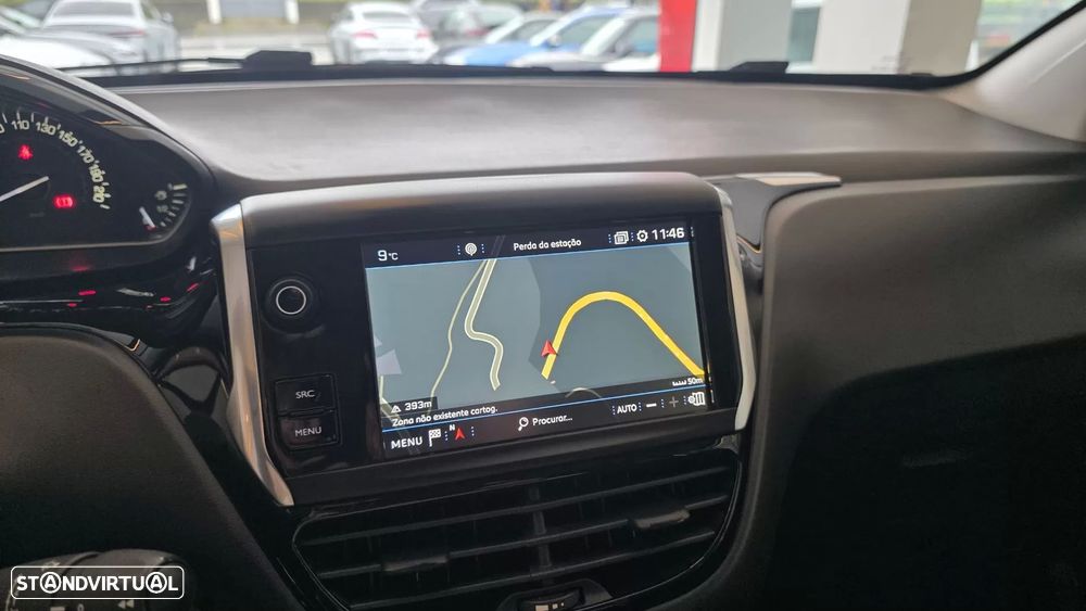 Peugeot 208 1.5 BlueHDi Signature - 44