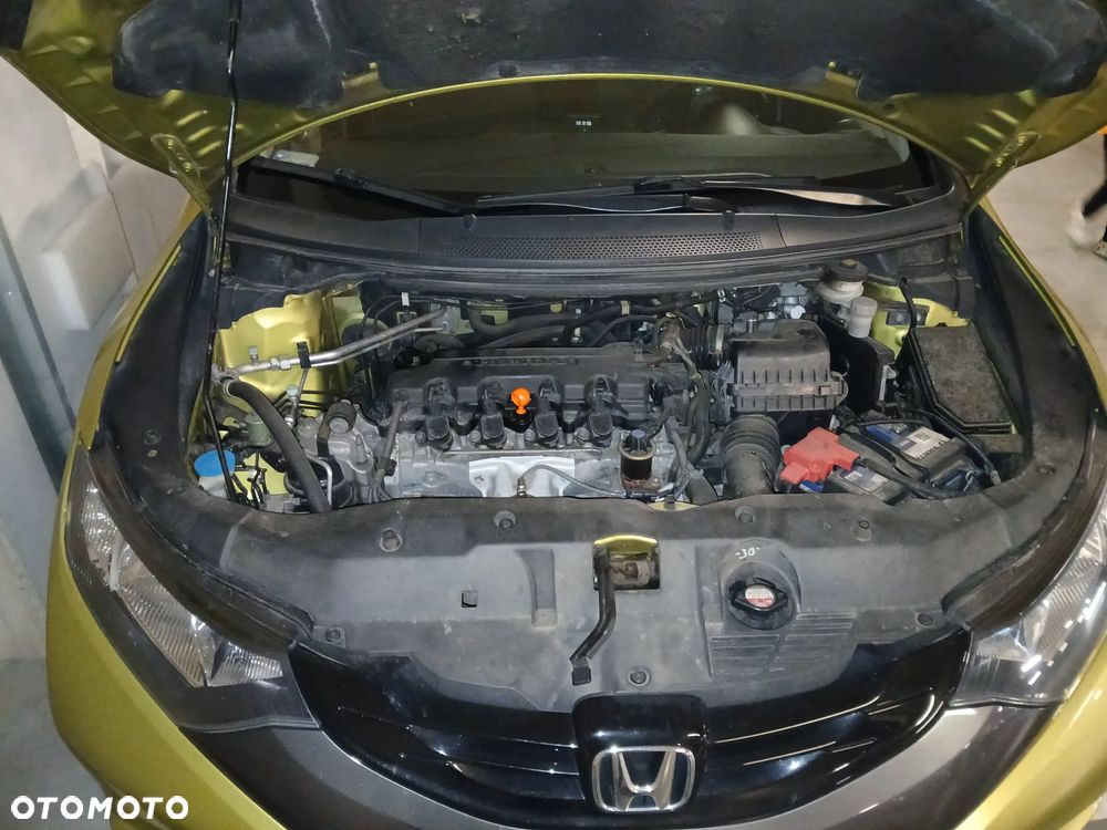 Honda Civic 1.8 Sport - 16