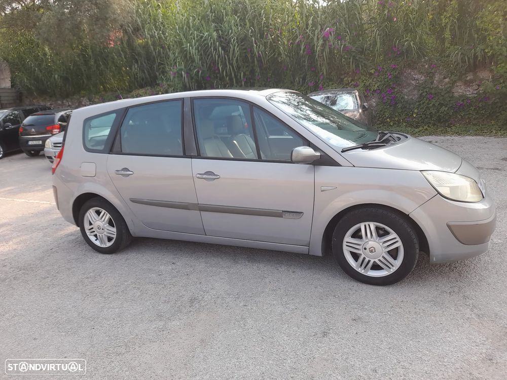 Renault Grand Scénic 1.5 dCi Dynamique Luxe - 4