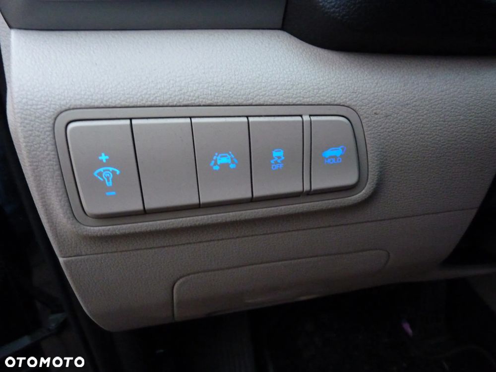 Hyundai Tucson blue 1.7 CRDi 2WD DCT Premium - 20