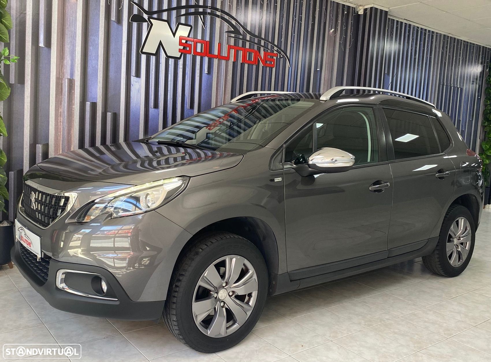 Peugeot 2008 1.2 PureTech Allure - 1
