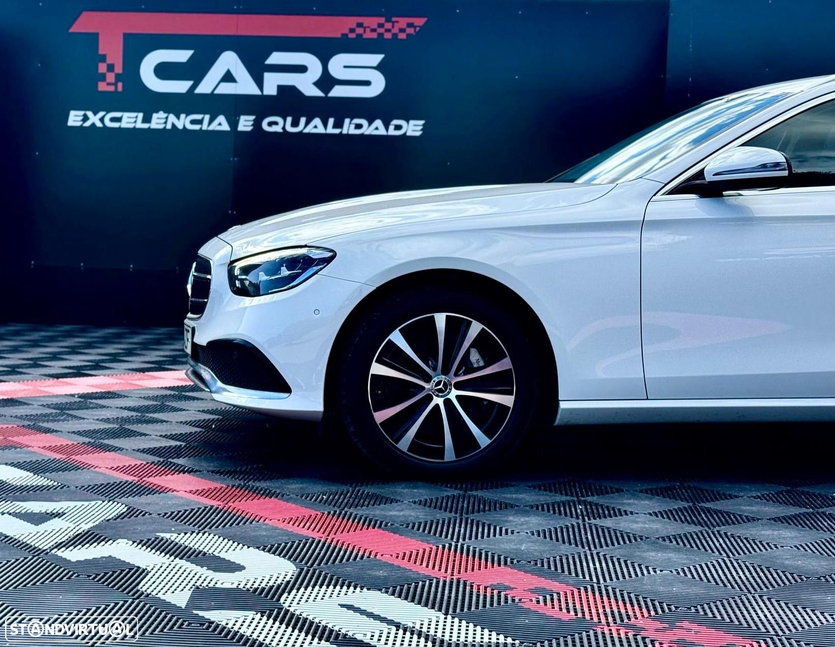 Mercedes-Benz E 300 de Avantgarde - 35
