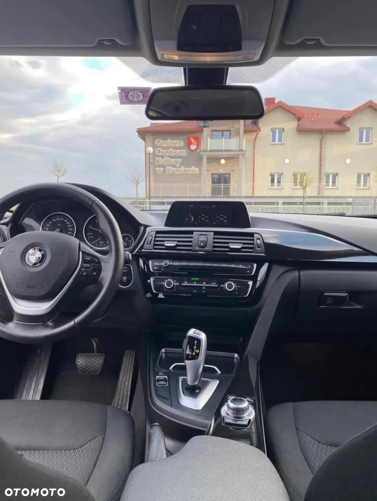 BMW Seria 3 320d - 14