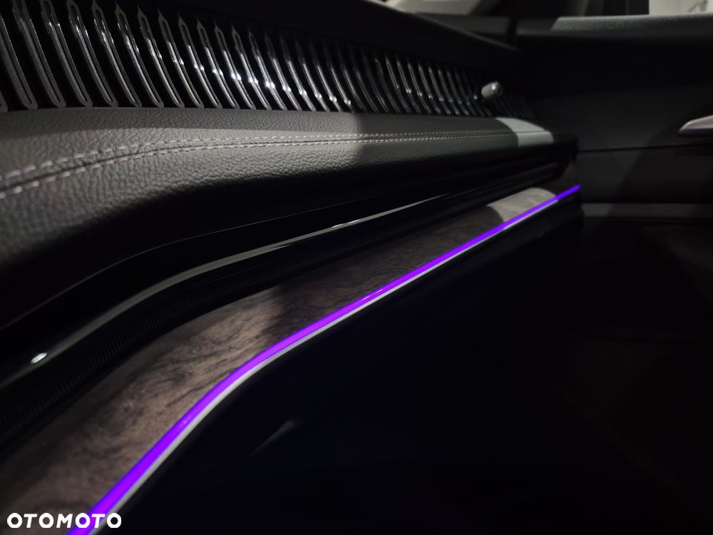 Skoda Superb 2.0 TDI L&K DSG - 13