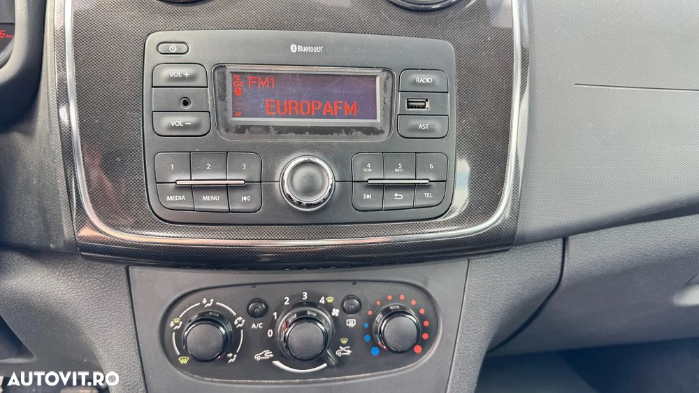 Dacia Logan 0.9 TCe Ambiance - 8