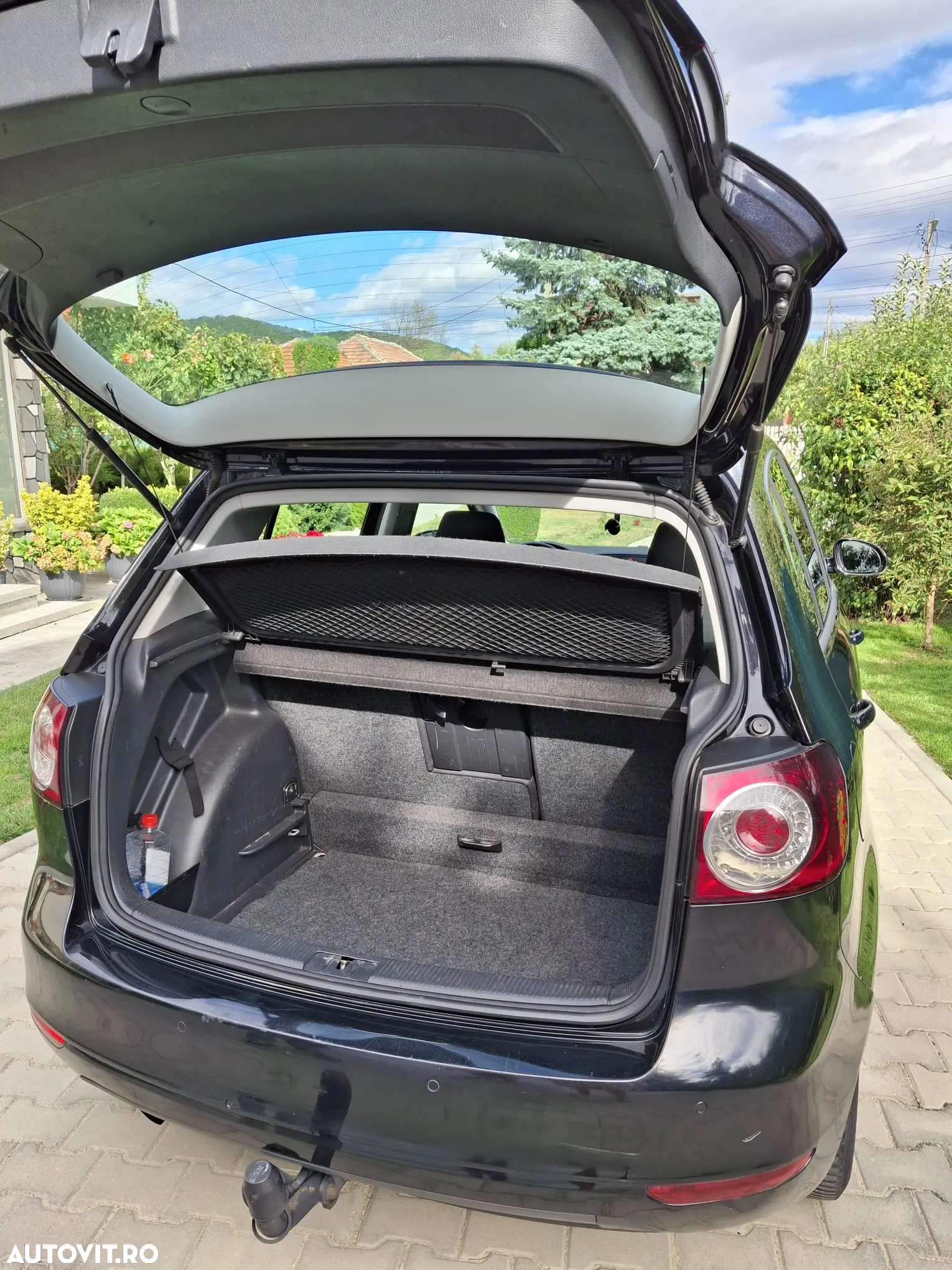 Volkswagen Golf Plus 1.6 TDI DPF BlueMotion Technology DSG Comfortline - 9