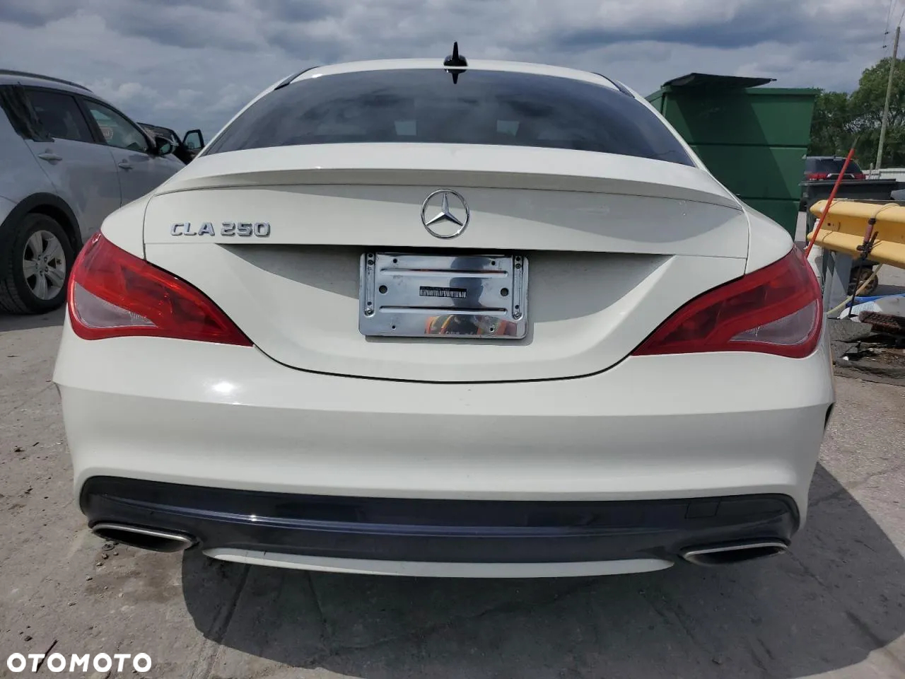 Mercedes-Benz CLA - 4