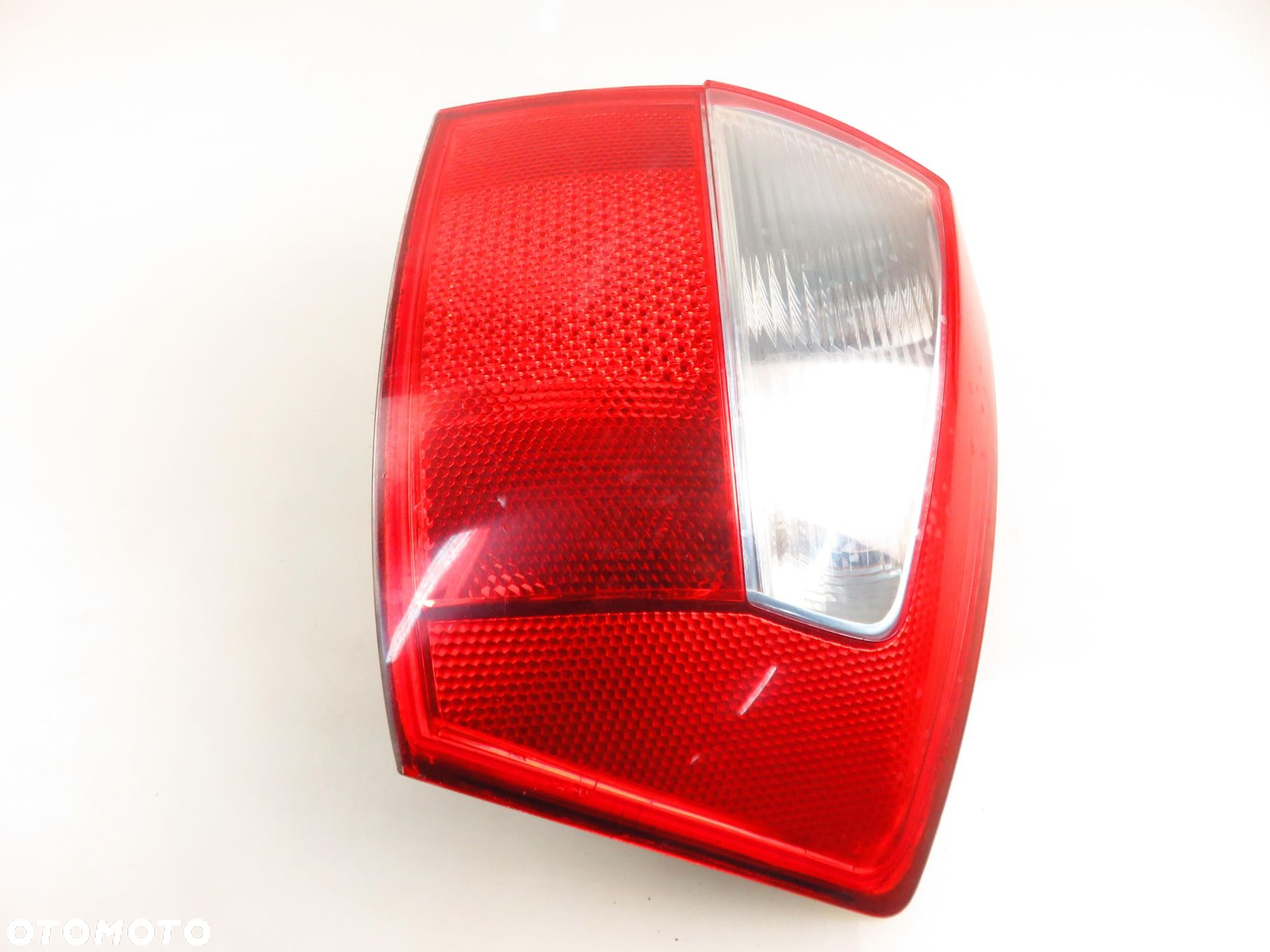 LAMPA PRAWA TYLNA AUDI A4 B6 Sedan (8E2) 8E0945096C - 12