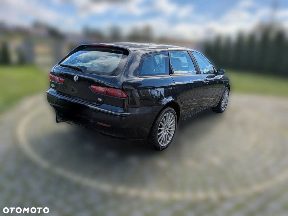Alfa Romeo 156 2.5 V6 Distinctive - 6