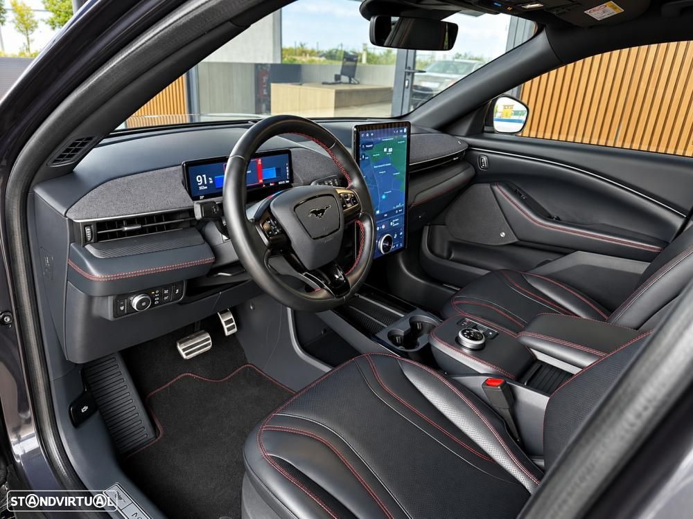 Ford Mustang Mach-E 75.7 kWh Premium AWD - 21