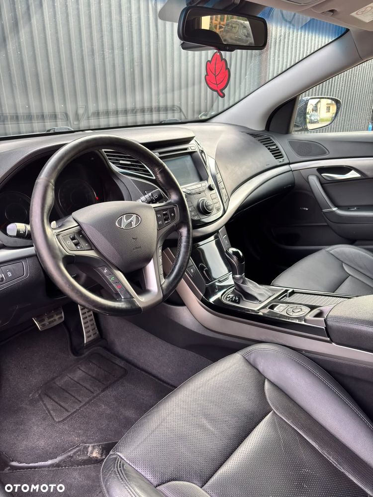 Hyundai i40 Kombi 1.7 CRDi DCT Premium - 22