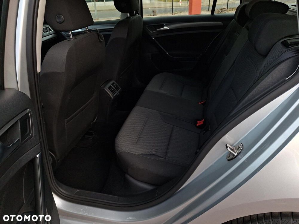 Volkswagen Golf VII 1.6 TDI BMT Comfortline - 12