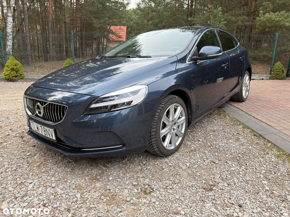Volvo V40 D2 Drive-E R-Design Momentum - 3