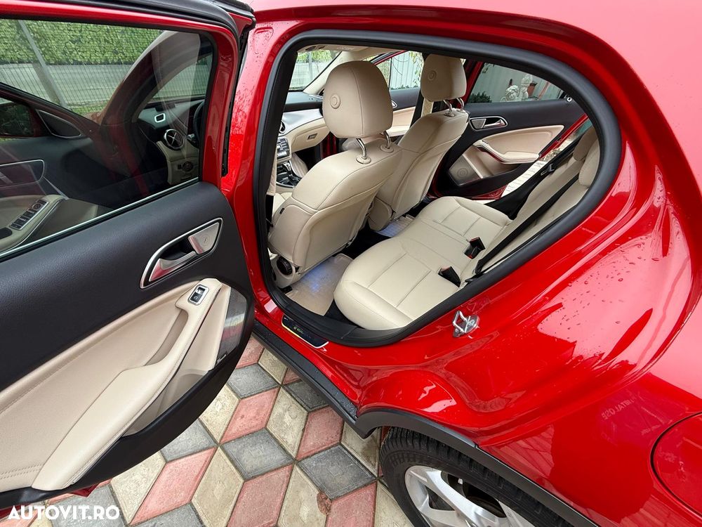 Mercedes-Benz GLA 180 - 10