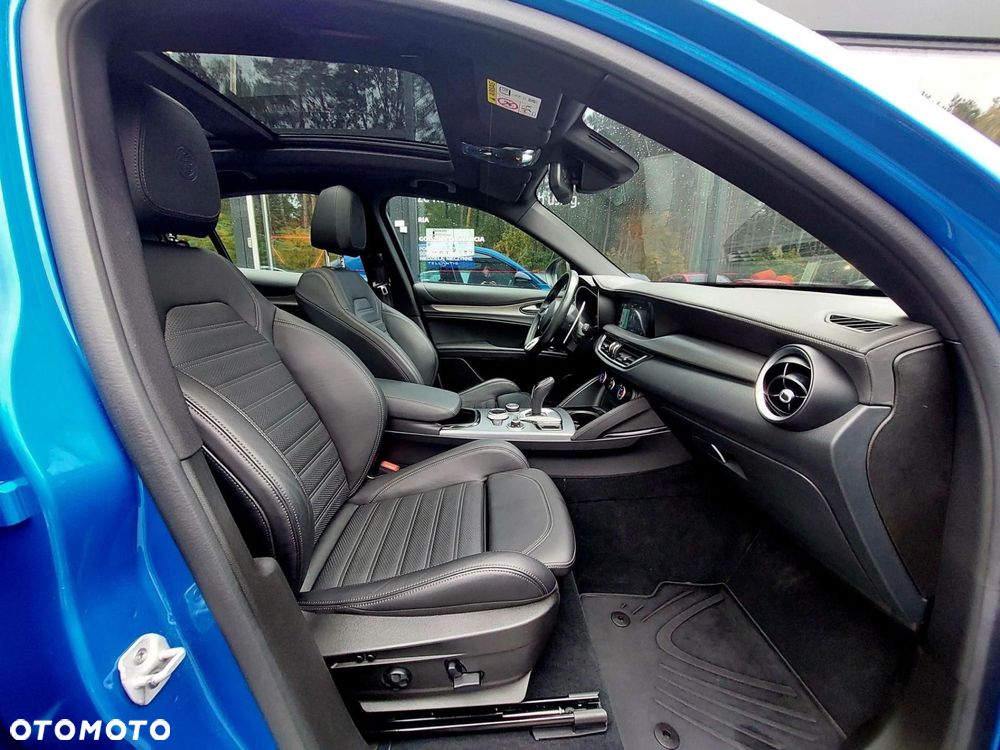 Alfa Romeo Stelvio 2.0 Turbo Veloce Q4 - 13