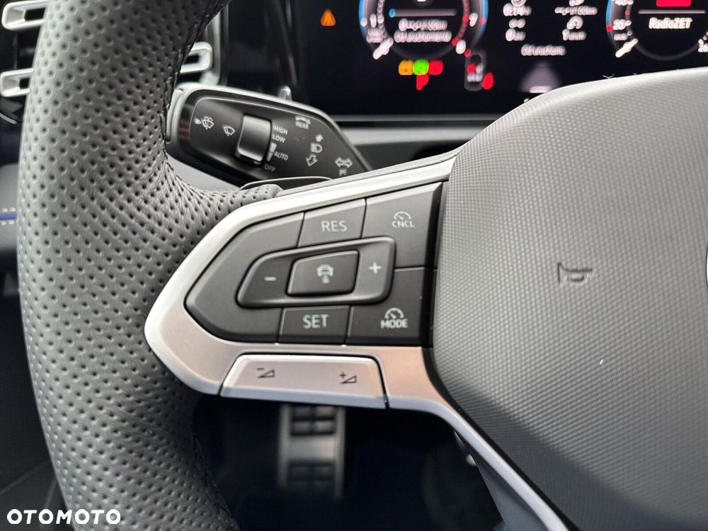 Volkswagen Tiguan - 25