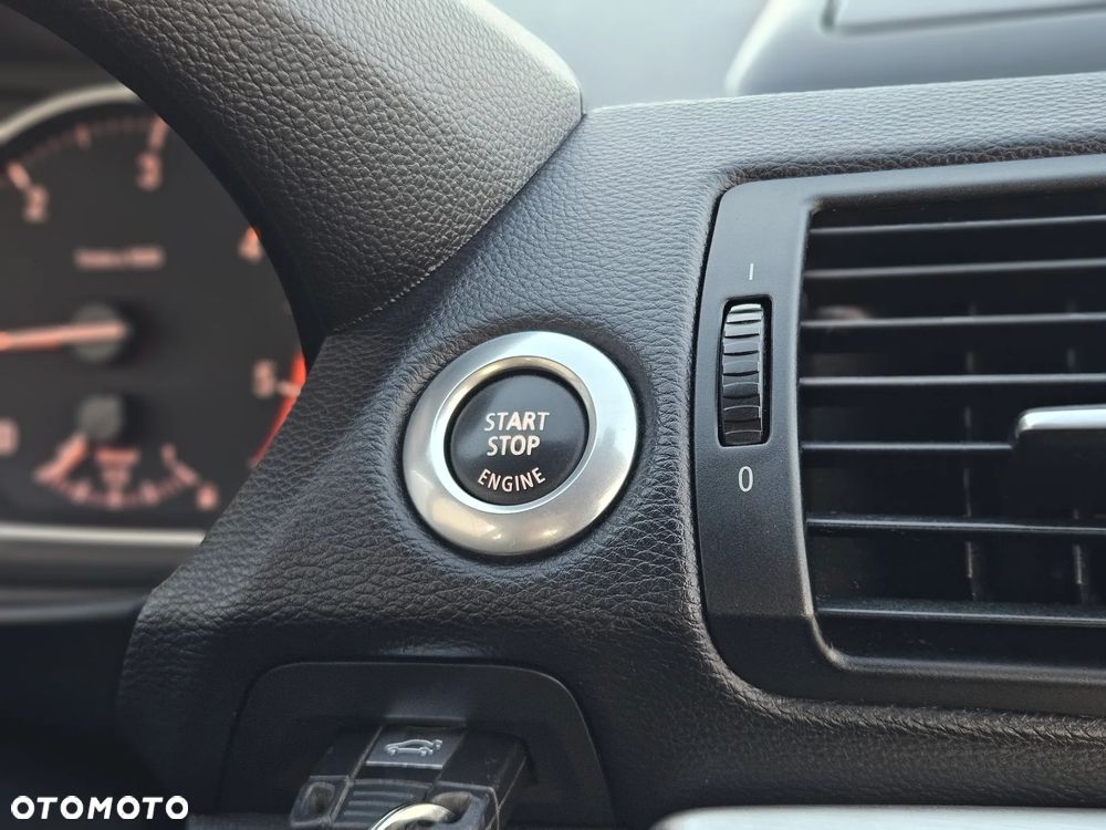 BMW Seria 1 120d DPF - 28