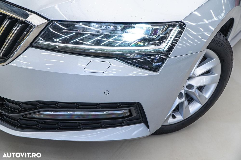 Skoda Superb 2.0 TDI DSG Style - 35