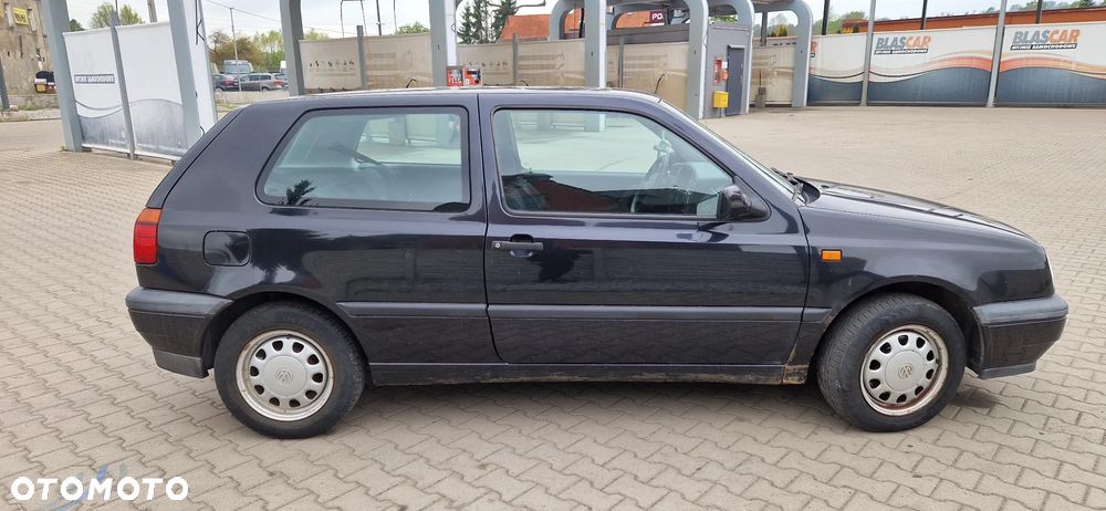Volkswagen Golf 1.8 GL - 5