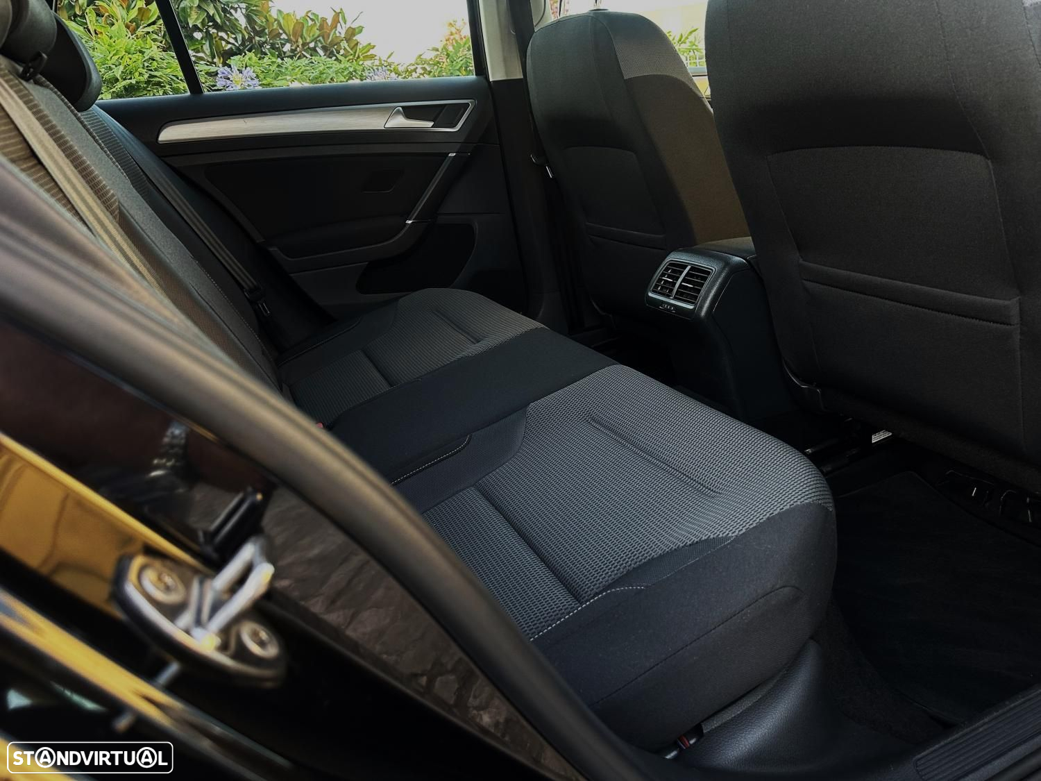 VW Golf 1.6 TDi BlueMotion Confortline - 10